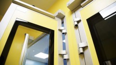 Двухстворчатые и одностворчатые дверные системы