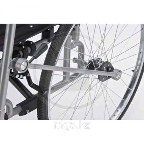 Кресло инвалидное НK3 (с рычажным приводом)