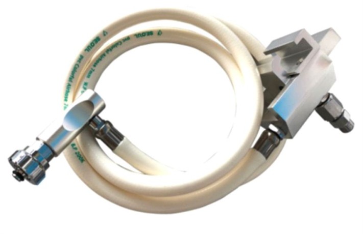 Подвесной зажим для регулятора вакуума или расходомера