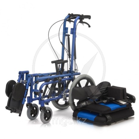 Коляска инвалидная FS958 (для детей-инвалидов и детей с ДЦП)